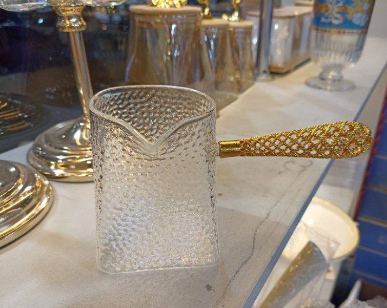 كنكة بيركس حراري بمقبض ذهبي – سعة 550 مل تكفي 4 فناجين قهوة