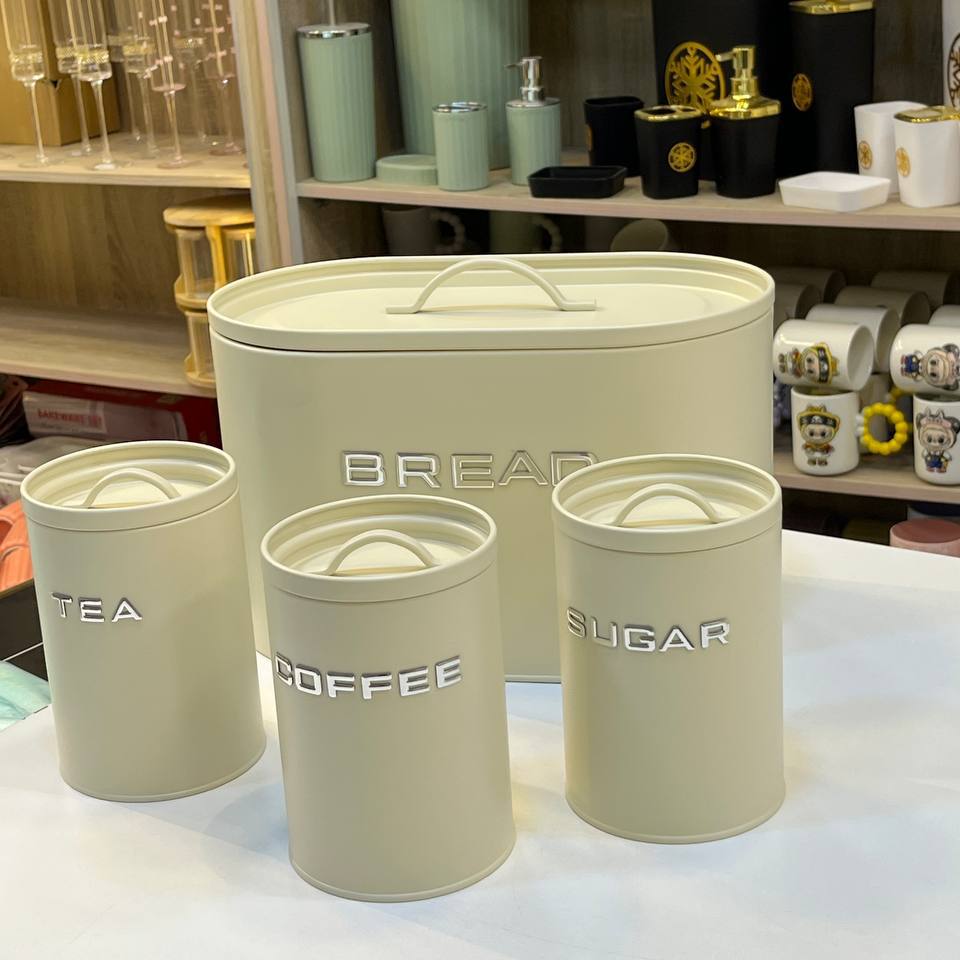 BREAD Premium Coffee Set – طقم كوفي معدن بالعياشة 4 قطع | تصميم أنيق ولمسة فخامة لمطبخك