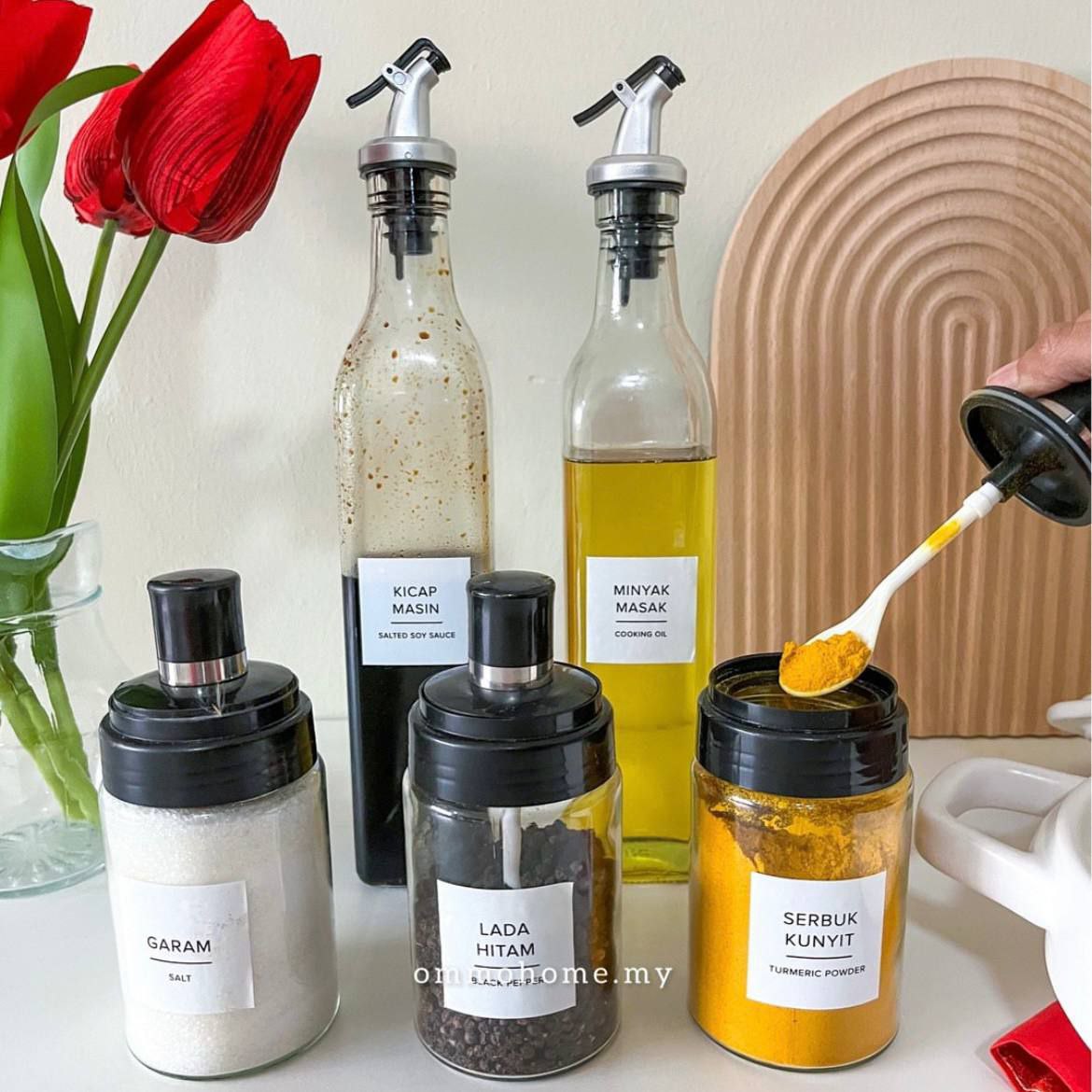 طقم زياتة مطبخ 5 قطع زجاج – برطمانات توابل وزجاجات زيت وكوالتي عالي