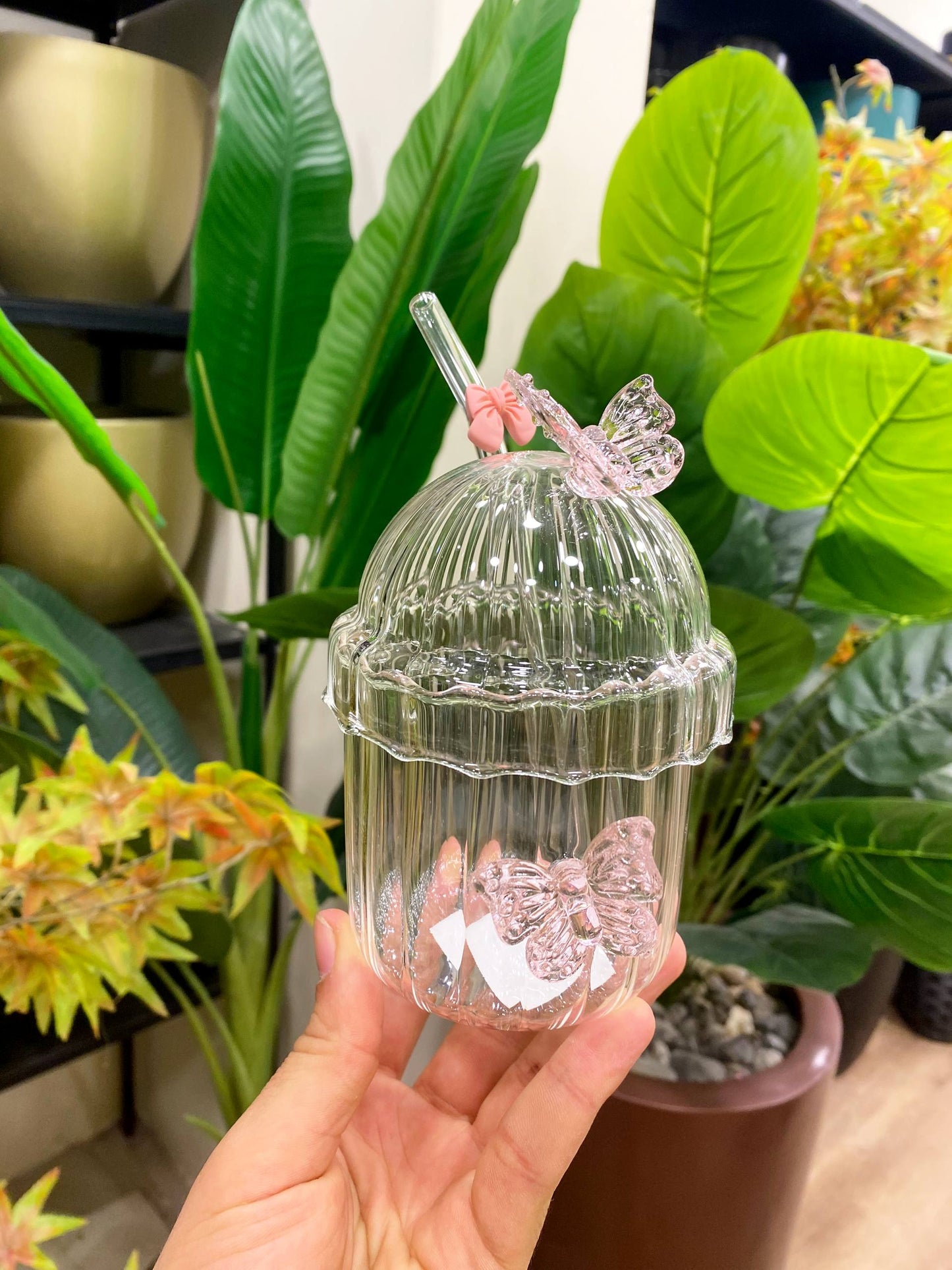 كوب زجاج بايركس حراري شكل فراشة 🦋 | 300 مل + شاليموه فيونكة 🎀     H-H