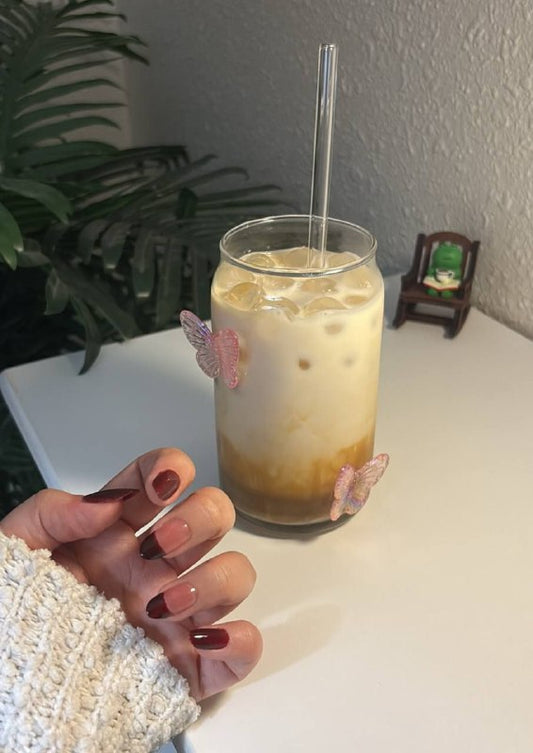 كوب برطمان كانز الفراشة 🦋 | زجاج بايركس 550 مل بغطاء خشب وشاليموه زجاج    H-H