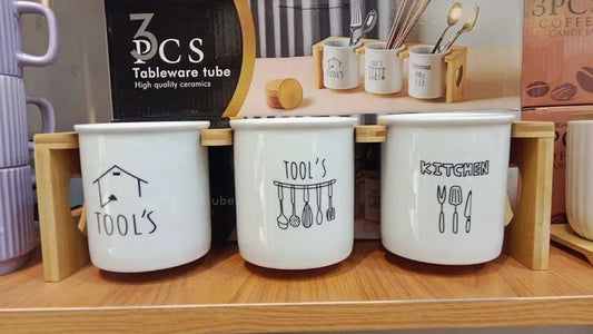 طقم صفاية معالق ثلاثية بورسلين على استاند خشب | تصميم أنيق للحوض والسفرة