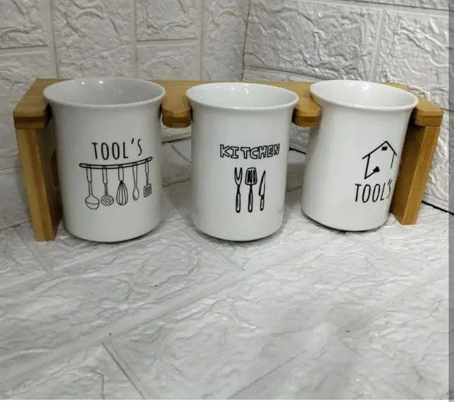 طقم صفاية معالق ثلاثية بورسلين على استاند خشب | تصميم أنيق للحوض والسفرة