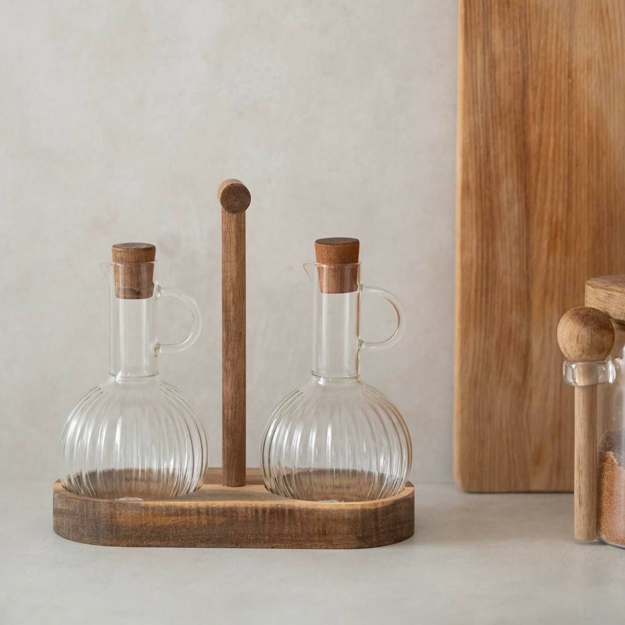 طقم زجاجات زيوت بيركس 2 قطعة مع حامل خشب بامبو أنيق