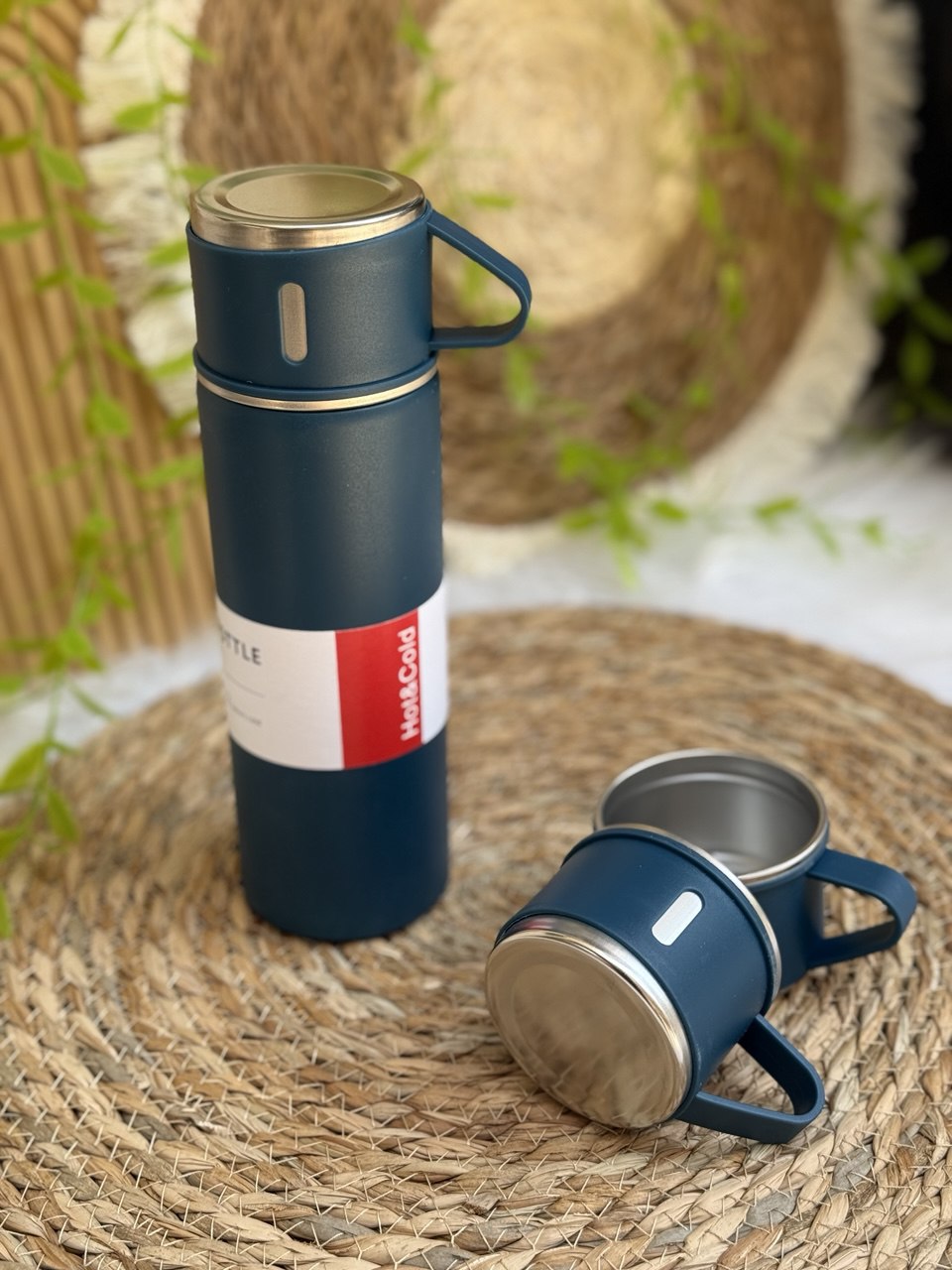 طقم ترمس حراري فاخر مع كوبين وشنطة | للحفاظ على المشروبات الساخنة والباردة