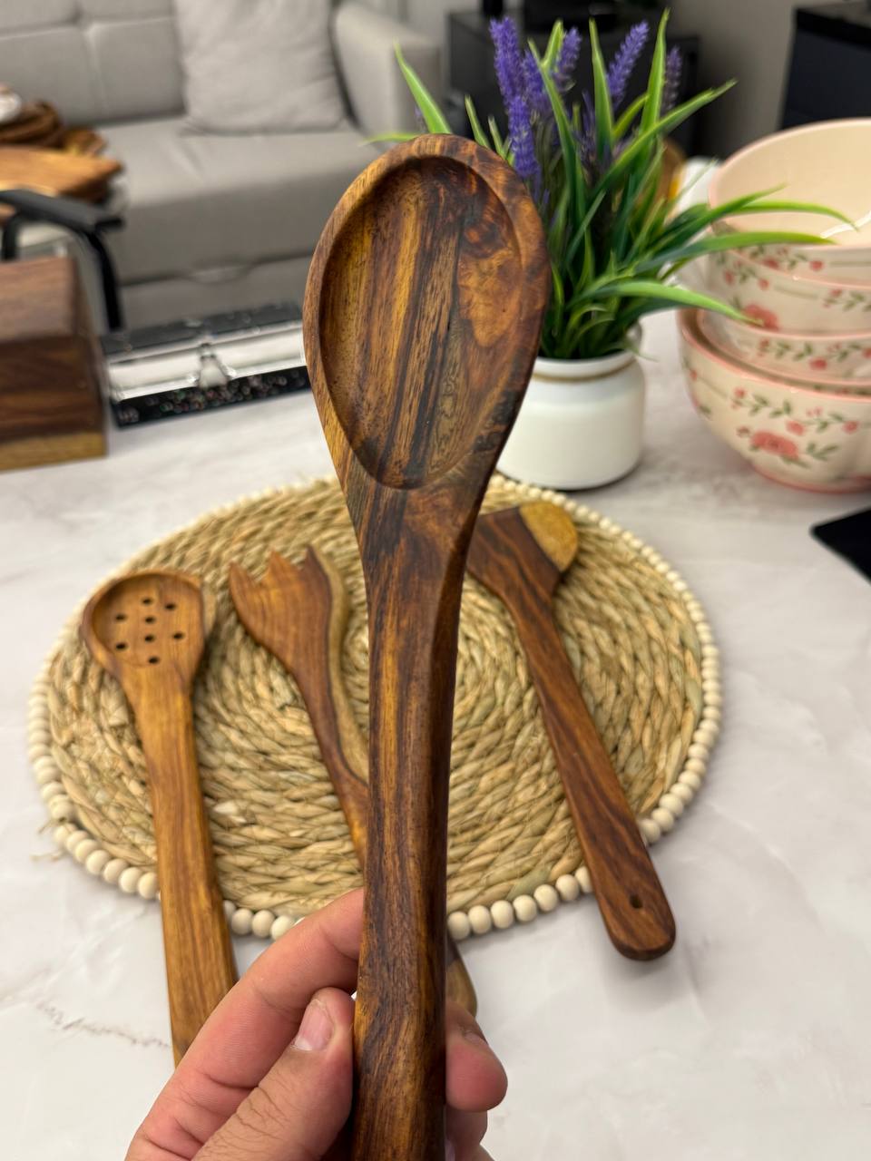 طقم توزيع خشب سرسوع طبيعي 4 قطع | لتحضير الطعام والتقديم على السفرة