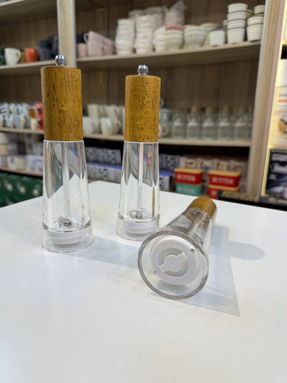 مطحنة توابل يدوية زجاج بيد خشب بامبو مستوردة تصميم أنيق وعملية