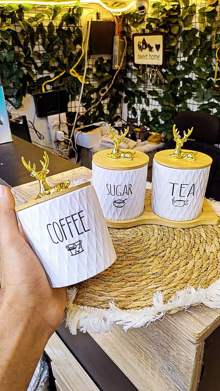 طقم برطمان كوفي بورسلين 3 قطع بحامل خشب – سعة 750 مل