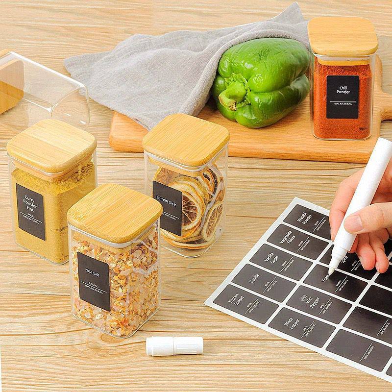 عدد 12 برطمانات  توابل اكليرك مقاس 250مل ومعاهم سلم خشب مستورد وكمان معاهم هديه استيكرات توابل وعدد 12 معلقه جروف